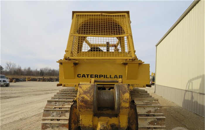 Used CAT D7 D7G Bulldozer with Winch /Caterpillar Bulldozer with Winch CAT D7G D7H D7R Dozer for Sale - Bulldozer: das Bild 3 Used CAT D7 D7G Bulldozer with Winch /Caterpillar Bulldozer with Winch CAT D7G D7H D7R Dozer for Sale - Bulldozer: das Bild 3