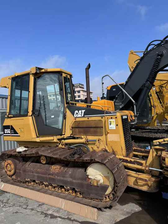 Used Cat D5G Crawler Bulldozer Original CAT Brand Bulldozer Second Hand Cat D5H D5 D5C D5N D5M LGP Dozer for Sale - Bulldozer: das Bild 2 Used Cat D5G Crawler Bulldozer Original CAT Brand Bulldozer Second Hand Cat D5H D5 D5C D5N D5M LGP Dozer for Sale - Bulldozer: das Bild 2