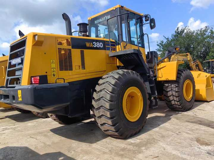 Used komatsu Wa380-6 Wheel Loader for Sale Japan Brand komatsu Wa380 -3 0380-65 470-3 Loader - Radlader: das Bild 5 Used komatsu Wa380-6 Wheel Loader for Sale Japan Brand komatsu Wa380 -3 0380-65 470-3 Loader - Radlader: das Bild 5