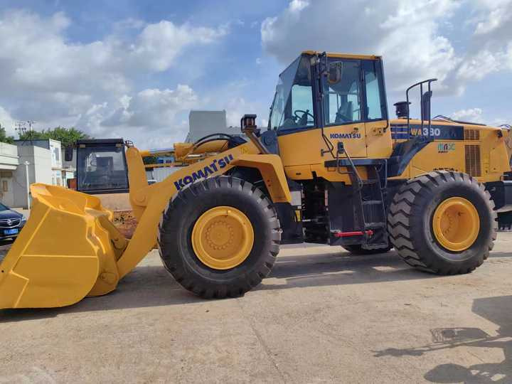 Used komatsu Wa380-6 Wheel Loader for Sale Japan Brand komatsu Wa380 -3 0380-65 470-3 Loader - Radlader: das Bild 4 Used komatsu Wa380-6 Wheel Loader for Sale Japan Brand komatsu Wa380 -3 0380-65 470-3 Loader - Radlader: das Bild 4