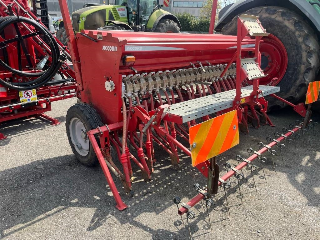 Accord M DRILL PRO - Einzelkornsämaschine: das Bild 1 Accord M DRILL PRO - Einzelkornsämaschine: das Bild 1