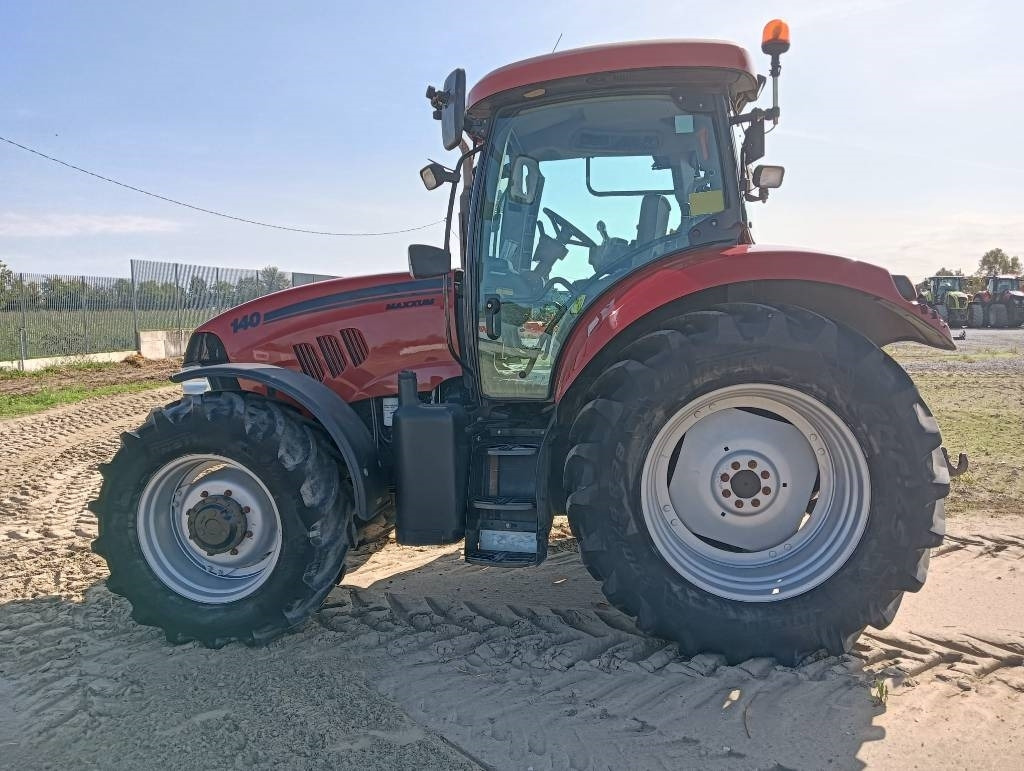 Case IH Maxxum 140 - Traktor: das Bild 4 Case IH Maxxum 140 - Traktor: das Bild 4