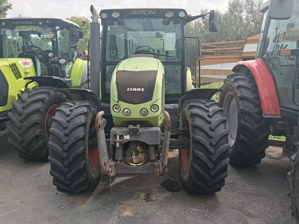 Claas Arion 420 - Traktor: das Bild 2 Claas Arion 420 - Traktor: das Bild 2