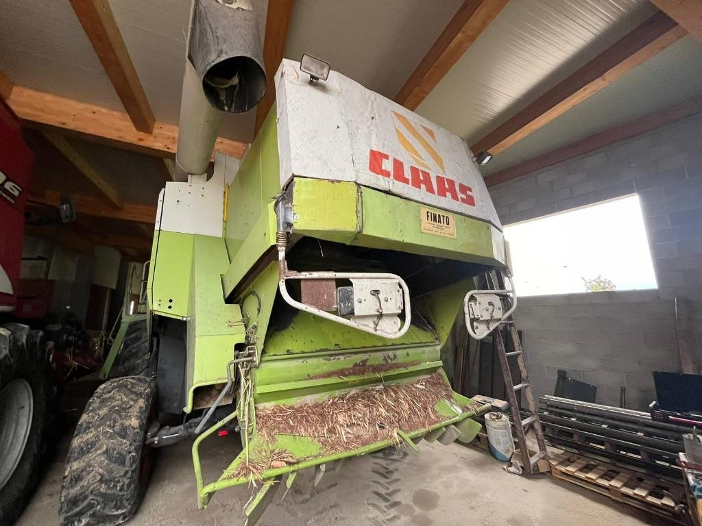 Claas Lexion 480 - Mähdrescher: das Bild 4 Claas Lexion 480 - Mähdrescher: das Bild 4