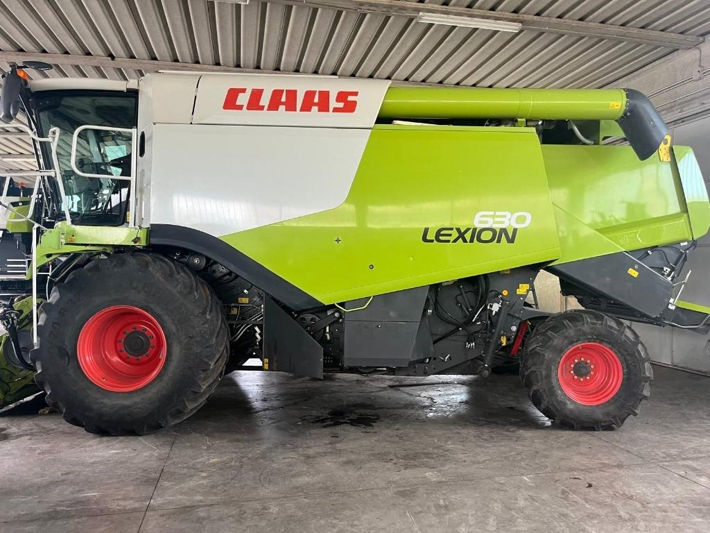 Claas Lexion 630 Montana - Mähdrescher: das Bild 3 Claas Lexion 630 Montana - Mähdrescher: das Bild 3
