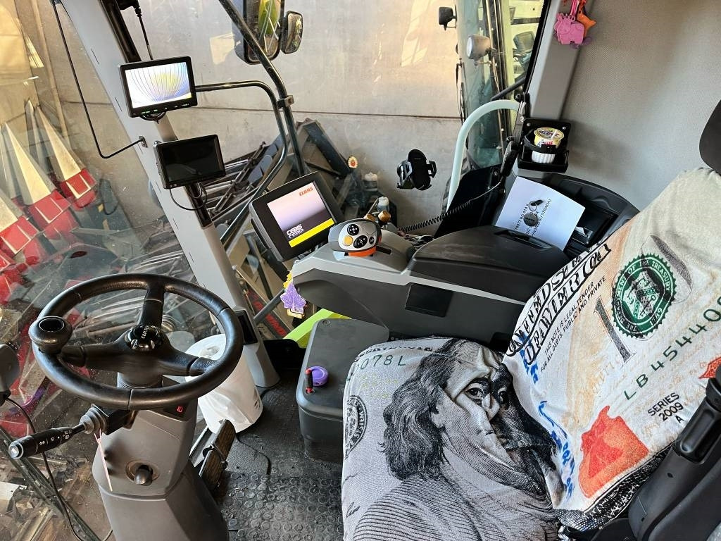 Claas Lexion 760 TT - Mähdrescher: das Bild 4 Claas Lexion 760 TT - Mähdrescher: das Bild 4