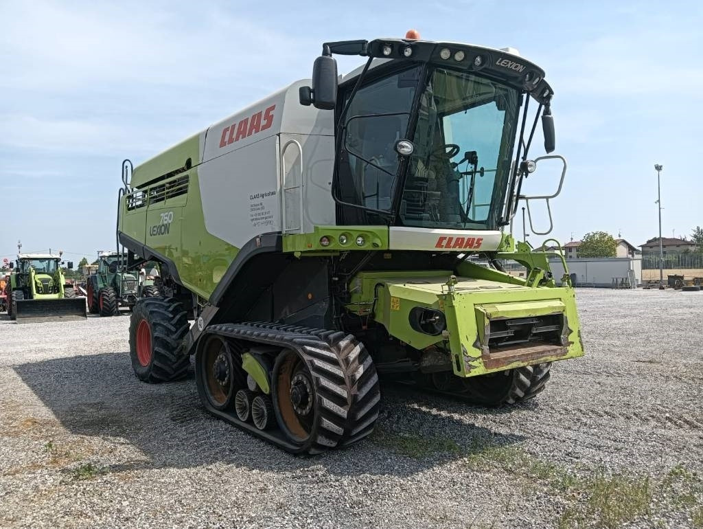 Claas Lexion 760 TT - Mähdrescher: das Bild 1 Claas Lexion 760 TT - Mähdrescher: das Bild 1
