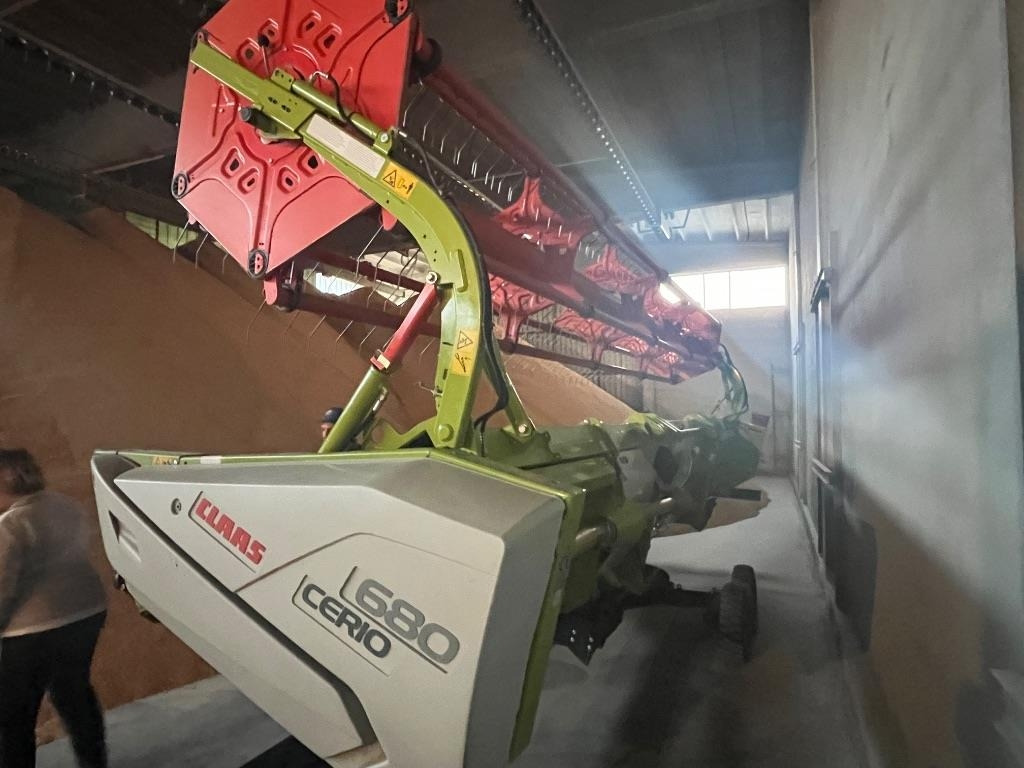 Claas Lexion 7700 TT RISO - Mähdrescher: das Bild 4 Claas Lexion 7700 TT RISO - Mähdrescher: das Bild 4