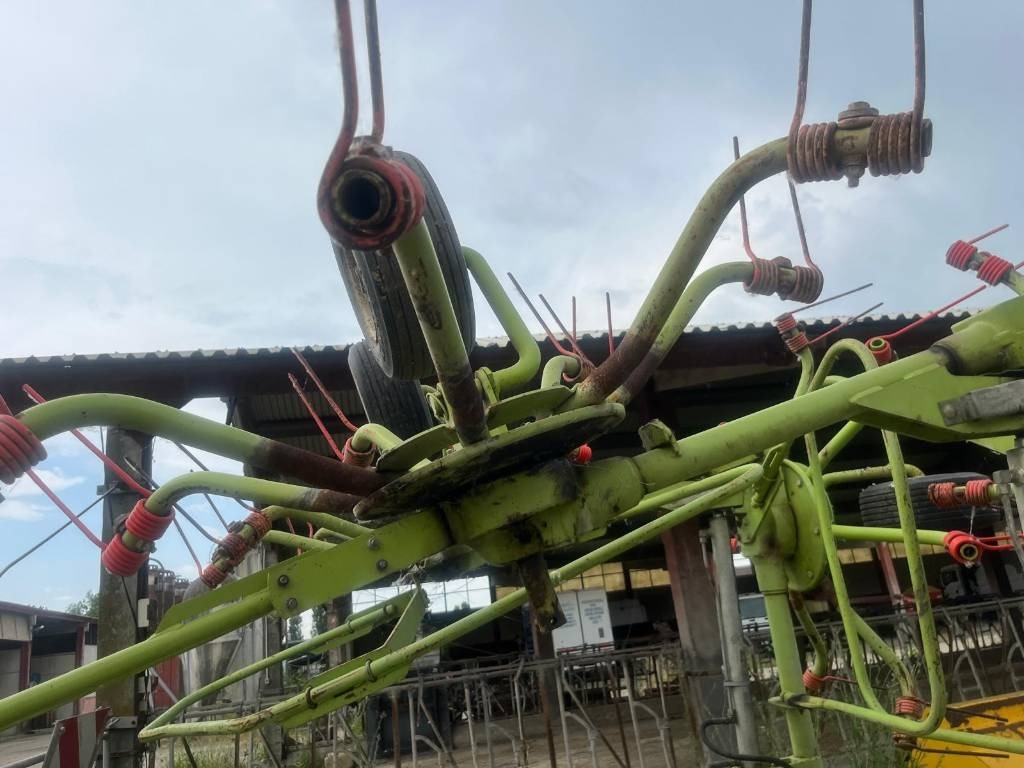 Claas Volto 1050 T - Heuwender/ Wenderechen: das Bild 4 Claas Volto 1050 T - Heuwender/ Wenderechen: das Bild 4