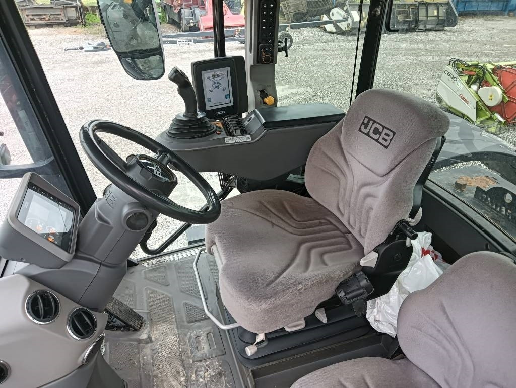 Traktor JCB Fastrac 4220: das Bild 9