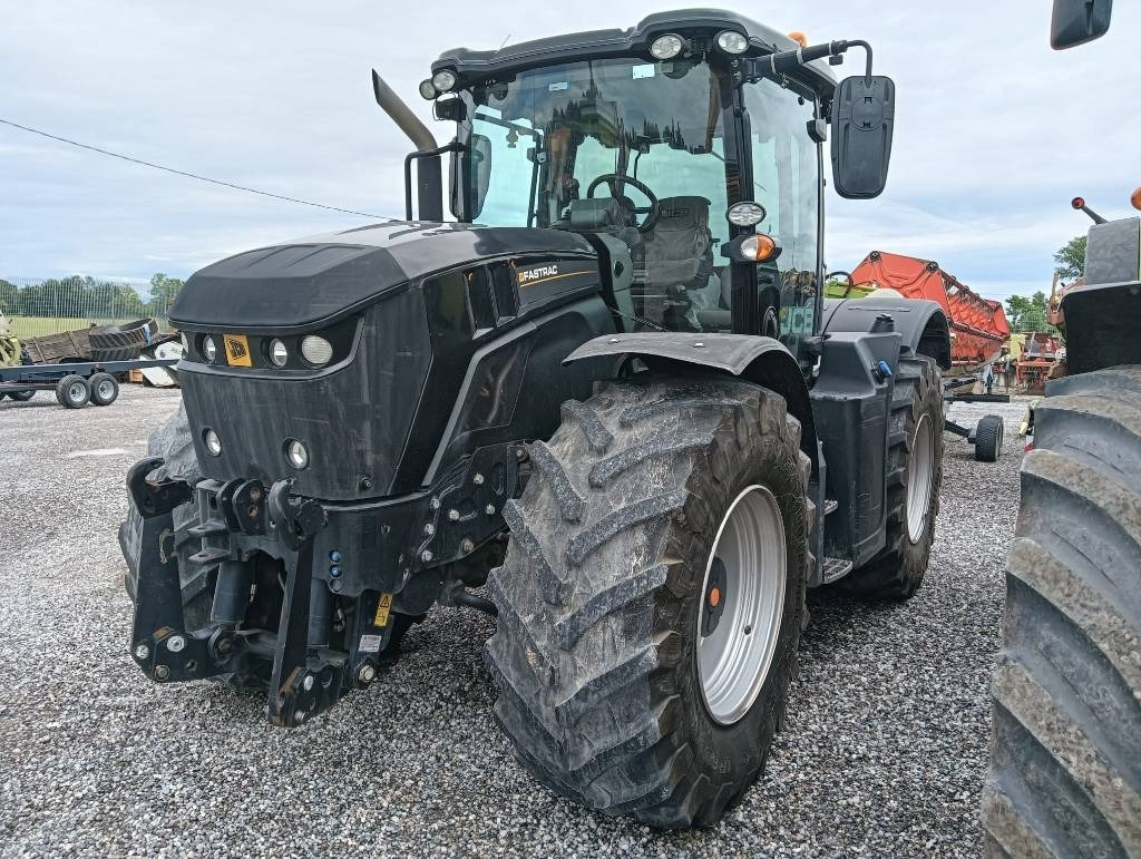 JCB Fastrac 4220 - Traktor: das Bild 3 JCB Fastrac 4220 - Traktor: das Bild 3