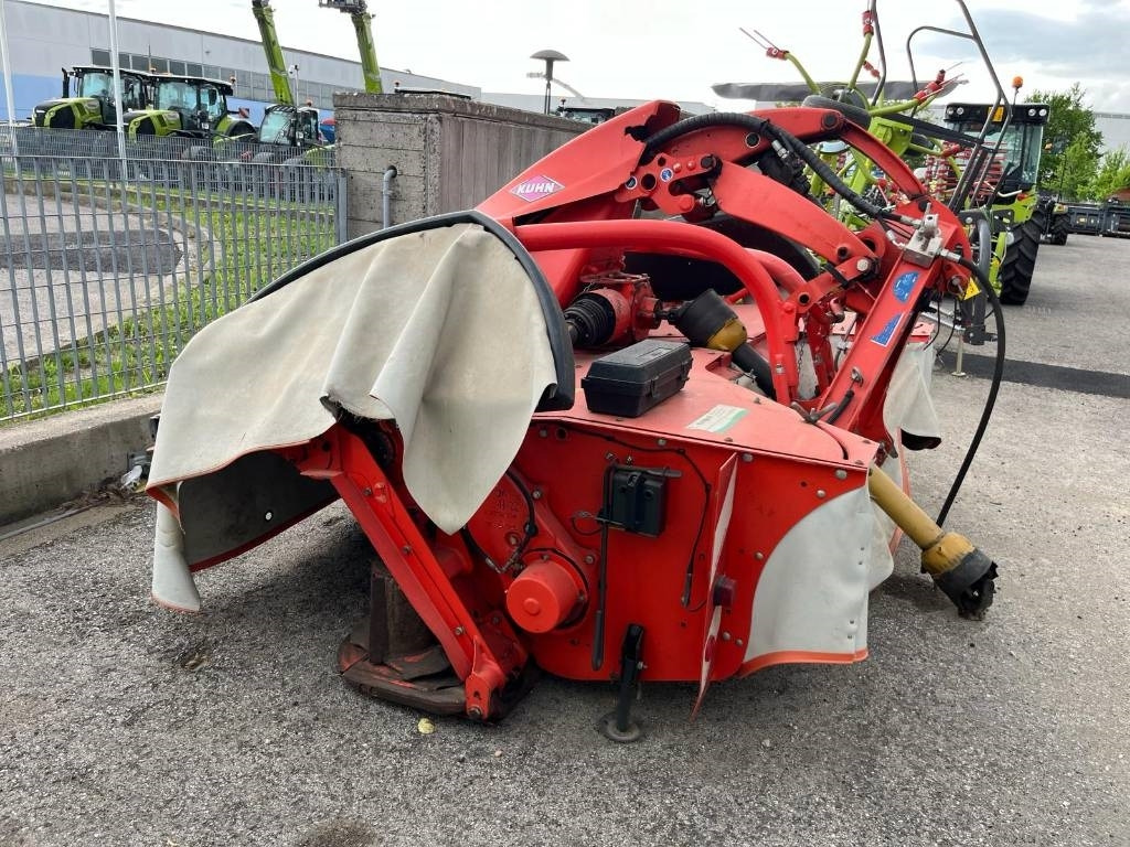 Kuhn 3125 - Mähwerk: das Bild 2 Kuhn 3125 - Mähwerk: das Bild 2