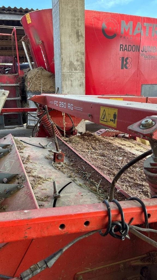 Kuhn FC 250 R G - Mähwerk: das Bild 4 Kuhn FC 250 R G - Mähwerk: das Bild 4
