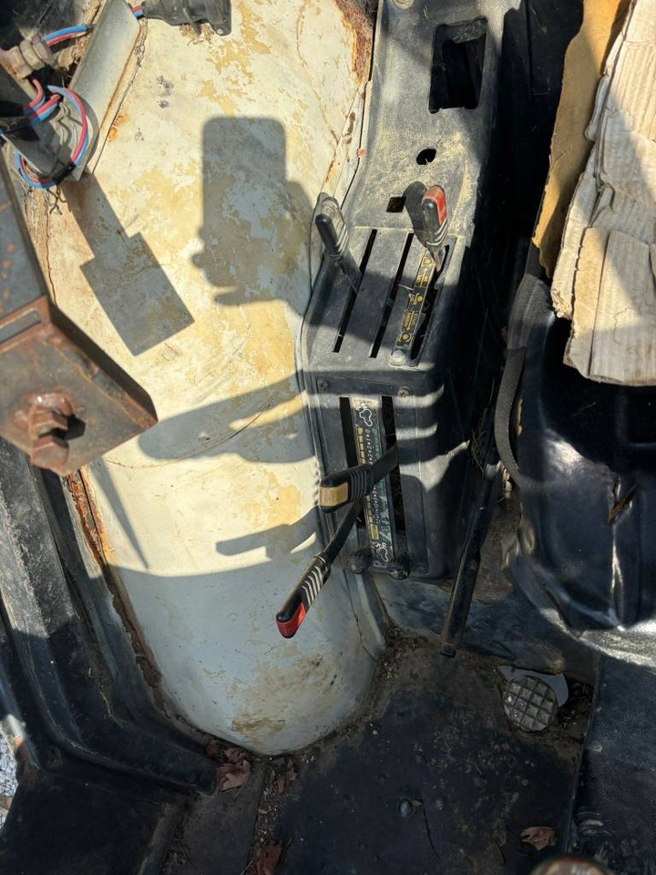 Lamborghini 600 V DT - Traktor: das Bild 3 Lamborghini 600 V DT - Traktor: das Bild 3