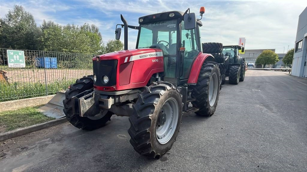 Massey Ferguson 5470 - Traktor: das Bild 1 Massey Ferguson 5470 - Traktor: das Bild 1
