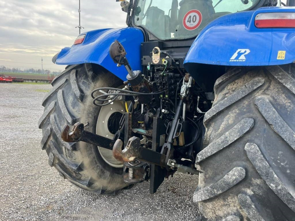New Holland T 7.200 - Traktor: das Bild 5 New Holland T 7.200 - Traktor: das Bild 5
