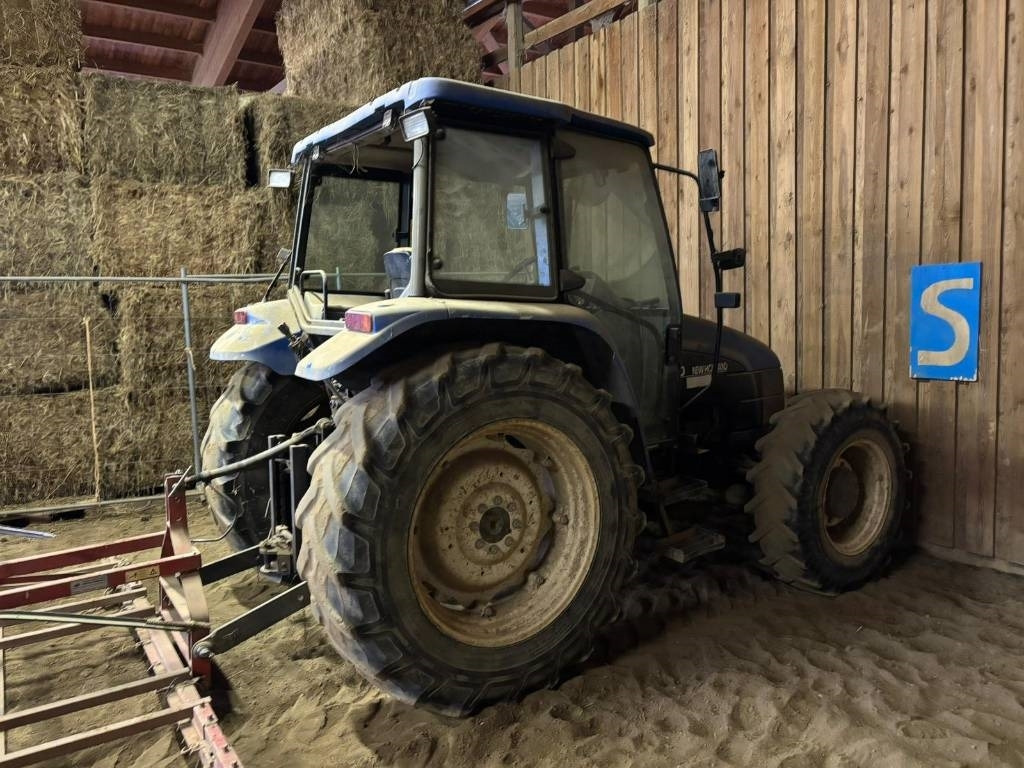New Holland TL 90 - Traktor: das Bild 1 New Holland TL 90 - Traktor: das Bild 1