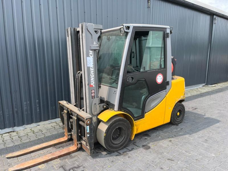 Jungheinrich TFG435s - Treibgasstapler: das Bild 1 Jungheinrich TFG435s - Treibgasstapler: das Bild 1