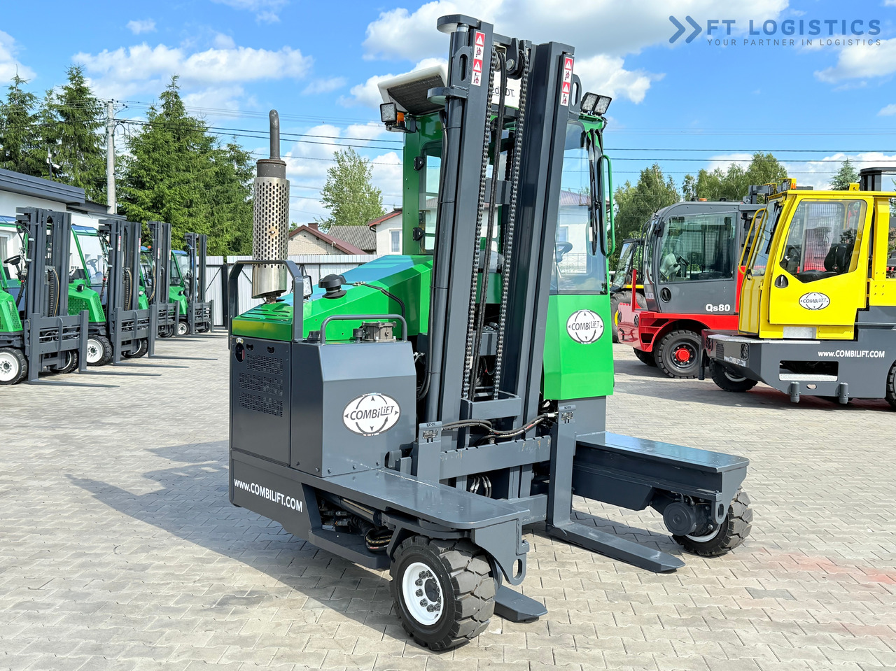 COMBILIFT C3500 / DUPLEX 4100MM / GAS / EXTENDABLE FORKS / CABIN / HEATING + AIR CONDITIONING / LIKE NEW - Vierwegstapler: das Bild 5 COMBILIFT C3500 / DUPLEX 4100MM / GAS / EXTENDABLE FORKS / CABIN / HEATING + AIR CONDITIONING / LIKE NEW - Vierwegstapler: das Bild 5