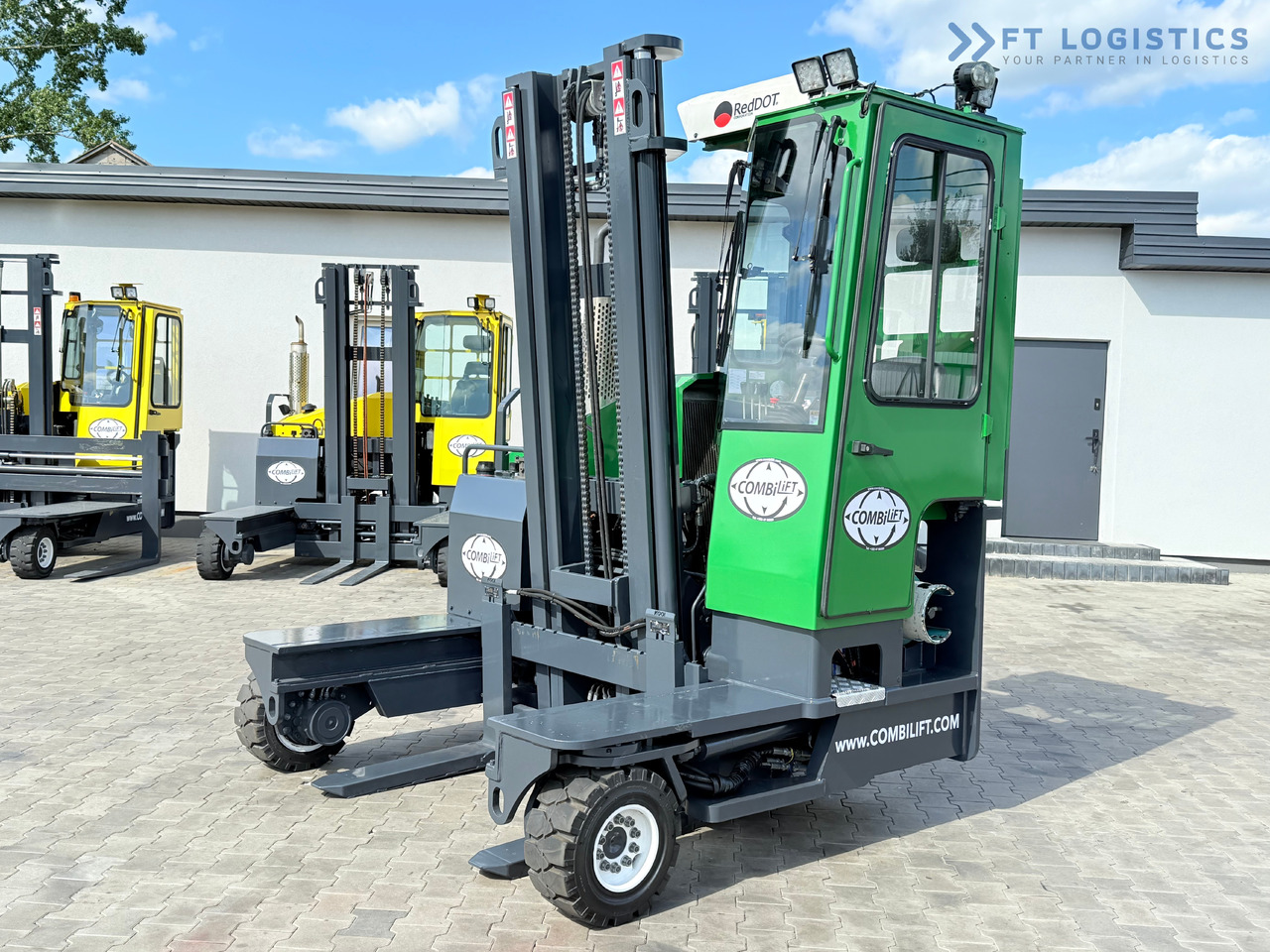 COMBILIFT C3500 / DUPLEX 4100MM / GAS / EXTENDABLE FORKS / CABIN / HEATING + AIR CONDITIONING / LIKE NEW - Vierwegstapler: das Bild 1 COMBILIFT C3500 / DUPLEX 4100MM / GAS / EXTENDABLE FORKS / CABIN / HEATING + AIR CONDITIONING / LIKE NEW - Vierwegstapler: das Bild 1