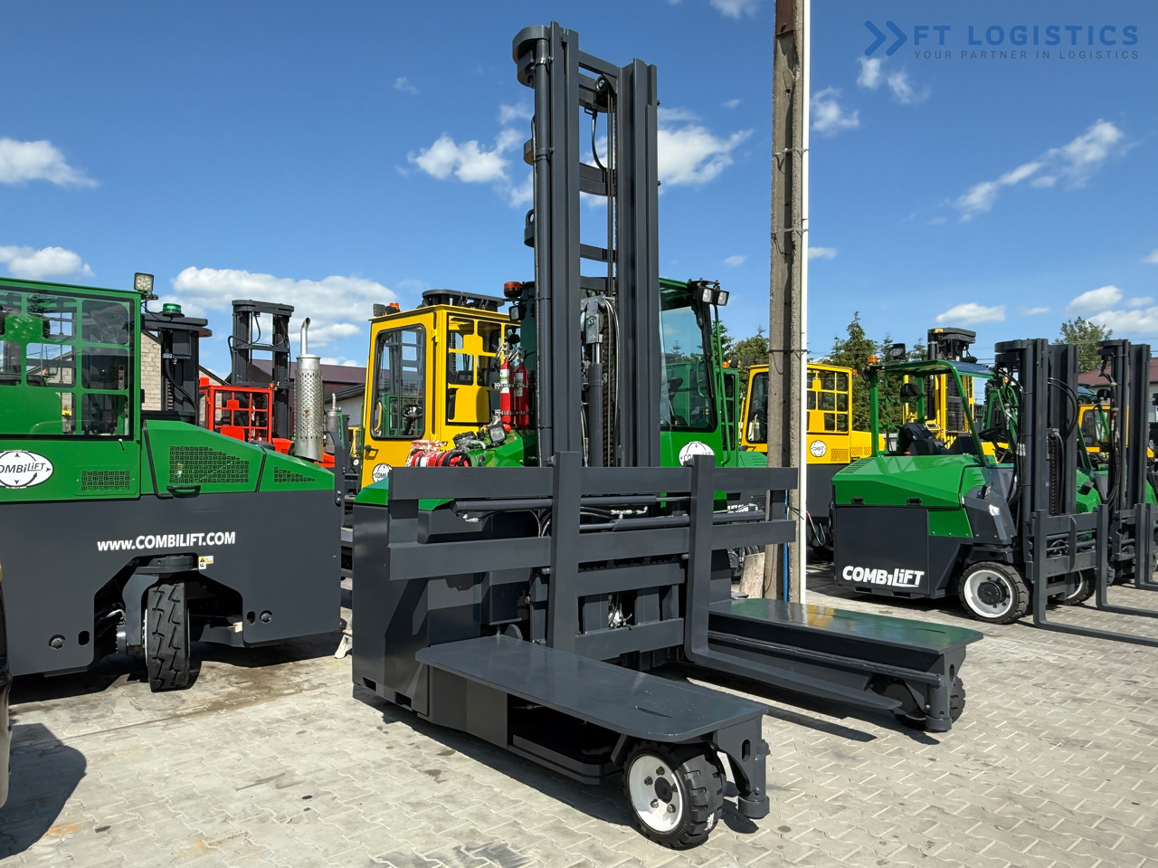 COMBILIFT C5000E / ELECTRIC / TRIPLEX 8300MM / FULL FREE LIFT / WIDE POSITIONER / FORK SIDESHIFT / BATTERY LIKE NEW - Vierwegstapler: das Bild 4 COMBILIFT C5000E / ELECTRIC / TRIPLEX 8300MM / FULL FREE LIFT / WIDE POSITIONER / FORK SIDESHIFT / BATTERY LIKE NEW - Vierwegstapler: das Bild 4