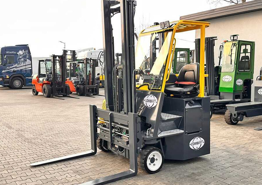 Combilift C2500CB / DUPLEX / 4100MM / DIESEL / FREE LIFT / FORK POSITIONER / SIDE SHIFT / LIKE NEW - Vierwegstapler: das Bild 2 Combilift C2500CB / DUPLEX / 4100MM / DIESEL / FREE LIFT / FORK POSITIONER / SIDE SHIFT / LIKE NEW - Vierwegstapler: das Bild 2