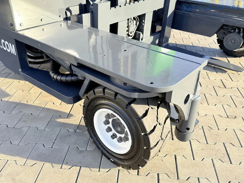 Combilift C4000 / GAS / TRIPLEX - 6900MM / FREE-LIFT / FULL CABIN C4000 / GAS / TRIPLEX - 6900MM / FREE-LIFT / FULL CABIN - Vierwegstapler: das Bild 5 Combilift C4000 / GAS / TRIPLEX - 6900MM / FREE-LIFT / FULL CABIN C4000 / GAS / TRIPLEX - 6900MM / FREE-LIFT / FULL CABIN - Vierwegstapler: das Bild 5