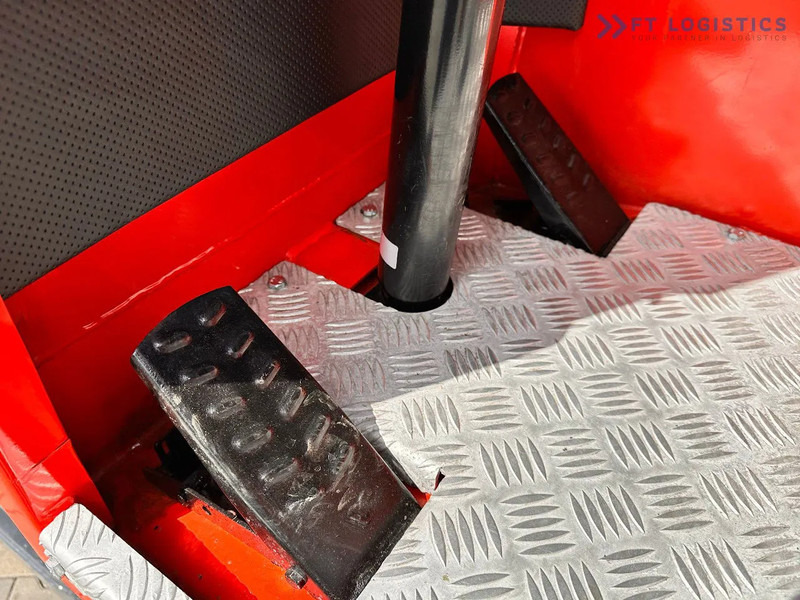 Vierwegstapler Combilift C4000 / TRIPLEX / 9300MM / FREE LIFT / POSITIONER / LPG / CABIN C4000 / TRIPLEX / 9300MM / FREE LIFT / POSITIONER / LPG / CABIN: das Bild 14 Vierwegstapler Combilift C4000 / TRIPLEX / 9300MM / FREE LIFT / POSITIONER / LPG / CABIN C4000 / TRIPLEX / 9300MM / FREE LIFT / POSITIONER / LPG / CABIN: das Bild 14