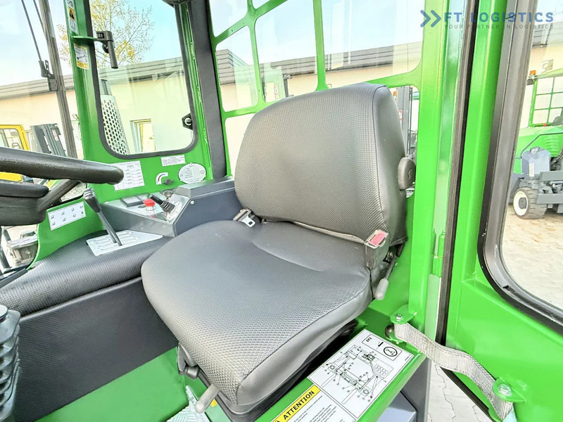 Vierwegstapler Combilift C4500 / DIESEL / DUPLEX 4000MM / WIDE FORK POSITIONER / HEATING / FULL CABIN / EXCELLENT CONDITION / A wide range of four-way an: das Bild 15 Vierwegstapler Combilift C4500 / DIESEL / DUPLEX 4000MM / WIDE FORK POSITIONER / HEATING / FULL CABIN / EXCELLENT CONDITION / A wide range of four-way an: das Bild 15