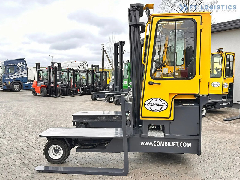 Combilift C4500 / DUPLEX / 4050MM / DIESEL / WIDE POSITIONER / FREE LIFT C4500 / DUPLEX / 4050MM / DIESEL / WIDE POSITIONER / FREE LIFT - Vierwegstapler: das Bild 3 Combilift C4500 / DUPLEX / 4050MM / DIESEL / WIDE POSITIONER / FREE LIFT C4500 / DUPLEX / 4050MM / DIESEL / WIDE POSITIONER / FREE LIFT - Vierwegstapler: das Bild 3