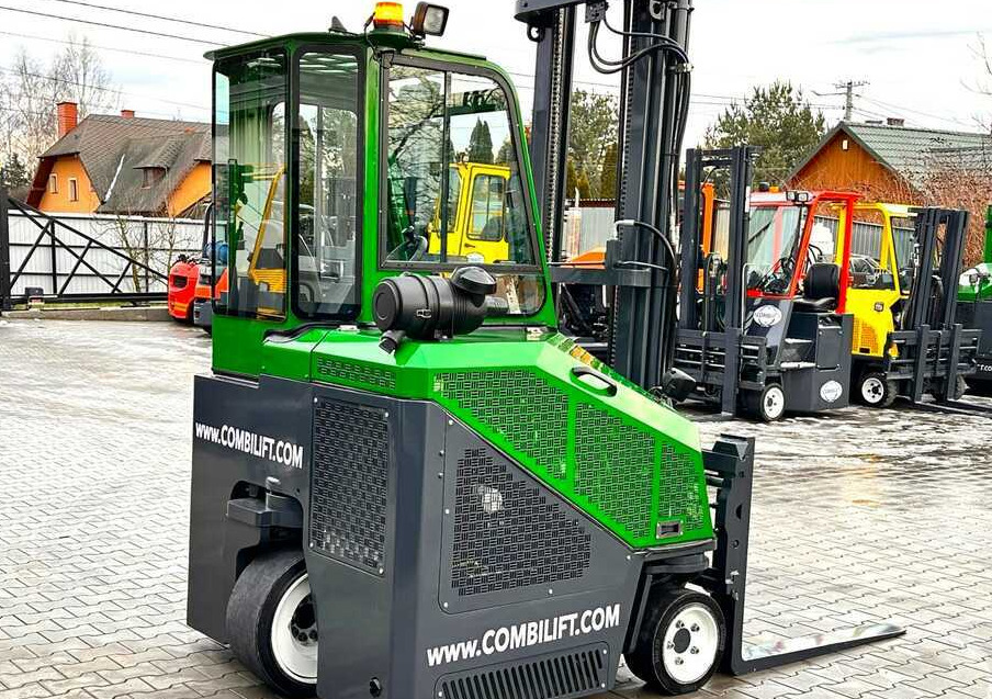 Combilift Combilift C3000CB - DUPLEX 4000mm - Year 2015 - / CABIN - HEATING / ONLY 6546 MTH / EXCELLENT CONDITION / LIKE NEW! – Leasing Combilift Combilift C3000CB - DUPLEX 4000mm - Year 2015 - / CABIN - HEATING / ONLY 6546 MTH / EXCELLENT CONDITION / LIKE NEW!: das Bild 9