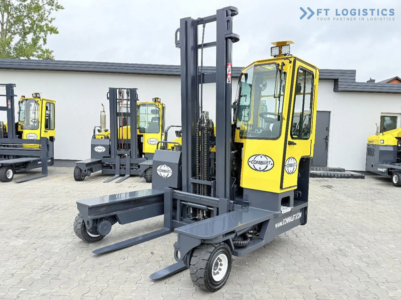 Combilift Combilift FOUR-WAY / MULTI-DIRECTIONAL FORKLIFT C4000 / GAS / DUPLEX 4600MM / ONLY 5614 OPERATING HOURS / FORK POSITIONER / FULL - Vierwegstapler: das Bild 3 Combilift Combilift FOUR-WAY / MULTI-DIRECTIONAL FORKLIFT C4000 / GAS / DUPLEX 4600MM / ONLY 5614 OPERATING HOURS / FORK POSITIONER / FULL - Vierwegstapler: das Bild 3