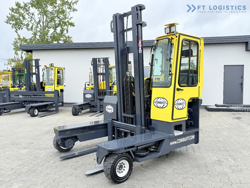 Combilift Combilift FOUR-WAY / MULTI-DIRECTIONAL FORKLIFT C4000 / GAS / DUPLEX 4600MM / ONLY 5614 OPERATING HOURS / FORK POSITIONER / FULL - Vierwegstapler: das Bild 1 Combilift Combilift FOUR-WAY / MULTI-DIRECTIONAL FORKLIFT C4000 / GAS / DUPLEX 4600MM / ONLY 5614 OPERATING HOURS / FORK POSITIONER / FULL - Vierwegstapler: das Bild 1