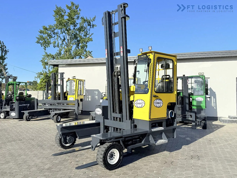 Combilift FOUR-WAY MULTIDIRECTIONAL FORKLIFT C5000 / GAS / TRIPLEX 6000MM / ONLY 4263 HOURS / FORK POSITIONER / EXCELLENT CONDITION / Wide - Vierwegstapler: das Bild 2 Combilift FOUR-WAY MULTIDIRECTIONAL FORKLIFT C5000 / GAS / TRIPLEX 6000MM / ONLY 4263 HOURS / FORK POSITIONER / EXCELLENT CONDITION / Wide - Vierwegstapler: das Bild 2
