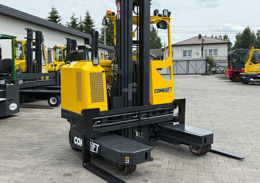 Combilift MR / ELECTRIC / TRIPLEX – 6000MM / FULL FREE LIFT / WIDE POSITIONER / FORK SIDESHIFT / ONLY 1400 HOURS / LIKE NEW - Vierwegstapler: das Bild 3 Combilift MR / ELECTRIC / TRIPLEX – 6000MM / FULL FREE LIFT / WIDE POSITIONER / FORK SIDESHIFT / ONLY 1400 HOURS / LIKE NEW - Vierwegstapler: das Bild 3