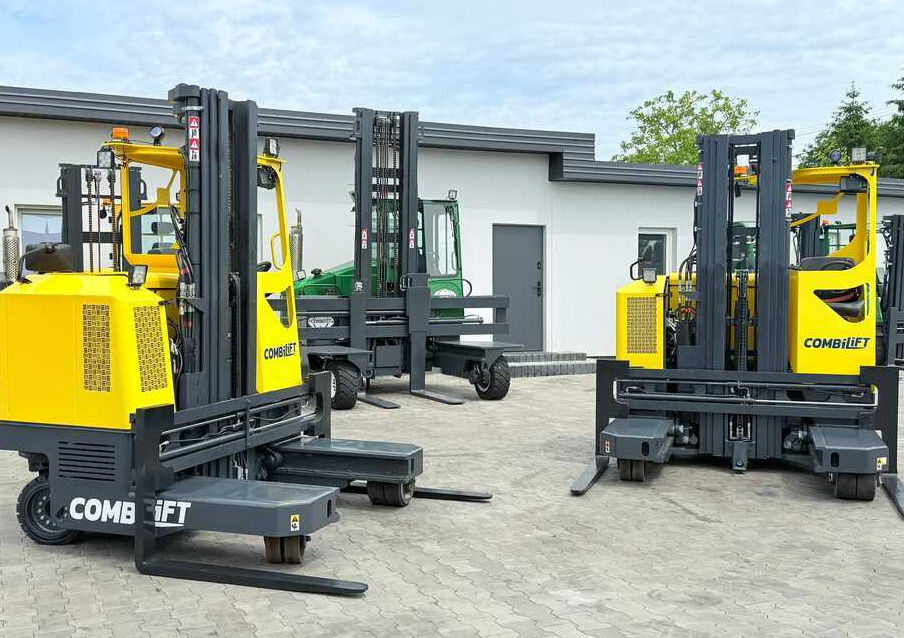Combilift MR / ELECTRIC / TRIPLEX – 6000MM / FULL FREE LIFT / WIDE POSITIONER / FORK SIDESHIFT / ONLY 1400 HOURS / LIKE NEW - Vierwegstapler: das Bild 3 Combilift MR / ELECTRIC / TRIPLEX – 6000MM / FULL FREE LIFT / WIDE POSITIONER / FORK SIDESHIFT / ONLY 1400 HOURS / LIKE NEW - Vierwegstapler: das Bild 3