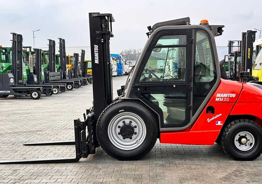 Manitou MSI30 / DIESEL / DUPLEX / 3400MM / CABIN / FORK POSITIONER / SIDE SHIFT / LIKE NEW - Geländestapler: das Bild 3 Manitou MSI30 / DIESEL / DUPLEX / 3400MM / CABIN / FORK POSITIONER / SIDE SHIFT / LIKE NEW - Geländestapler: das Bild 3