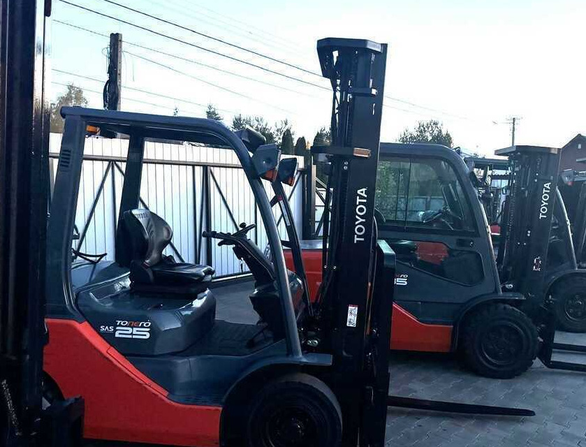 Dieselstapler Toyota 02-8FDJF35/container version/ new price/: das Bild 6