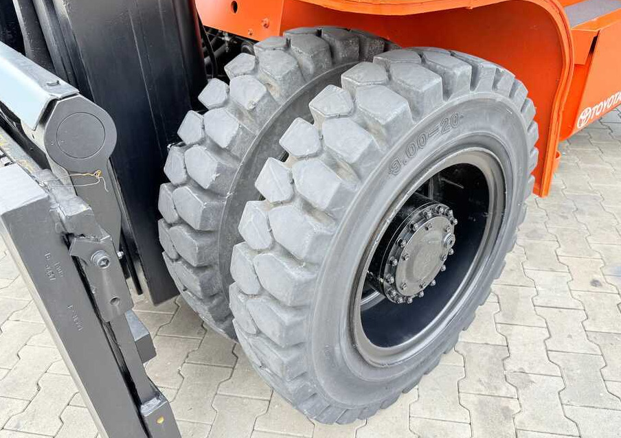 Toyota 60-5FD80 / DIESEL / DUPLEX - 4500MM / NEW TYRES / HEATED CABIN / 8 TON / UDT / EXCELLENT CONDITION - Dieselstapler: das Bild 4 Toyota 60-5FD80 / DIESEL / DUPLEX - 4500MM / NEW TYRES / HEATED CABIN / 8 TON / UDT / EXCELLENT CONDITION - Dieselstapler: das Bild 4