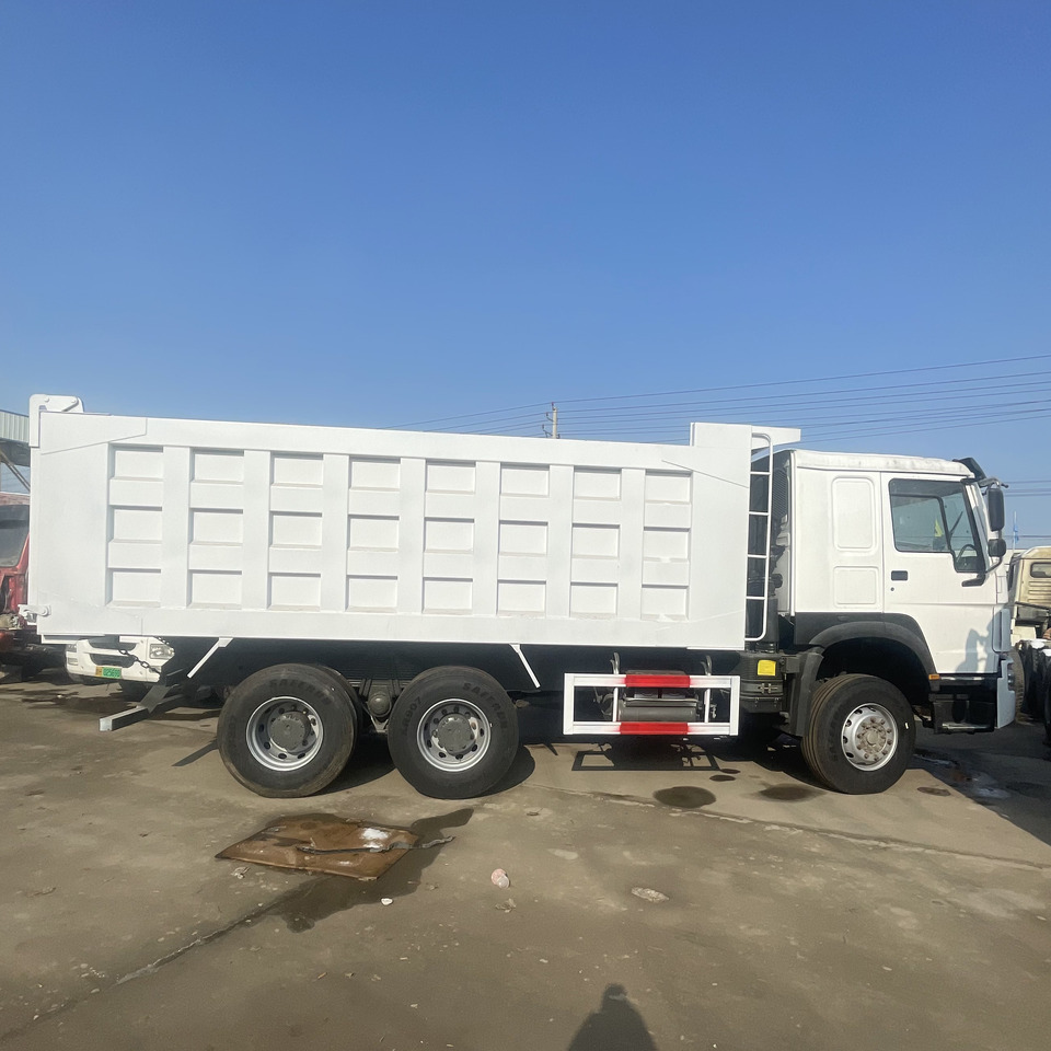 HOWO 6*4 DUMP TRUCK - Kipper: das Bild 2 HOWO 6*4 DUMP TRUCK - Kipper: das Bild 2