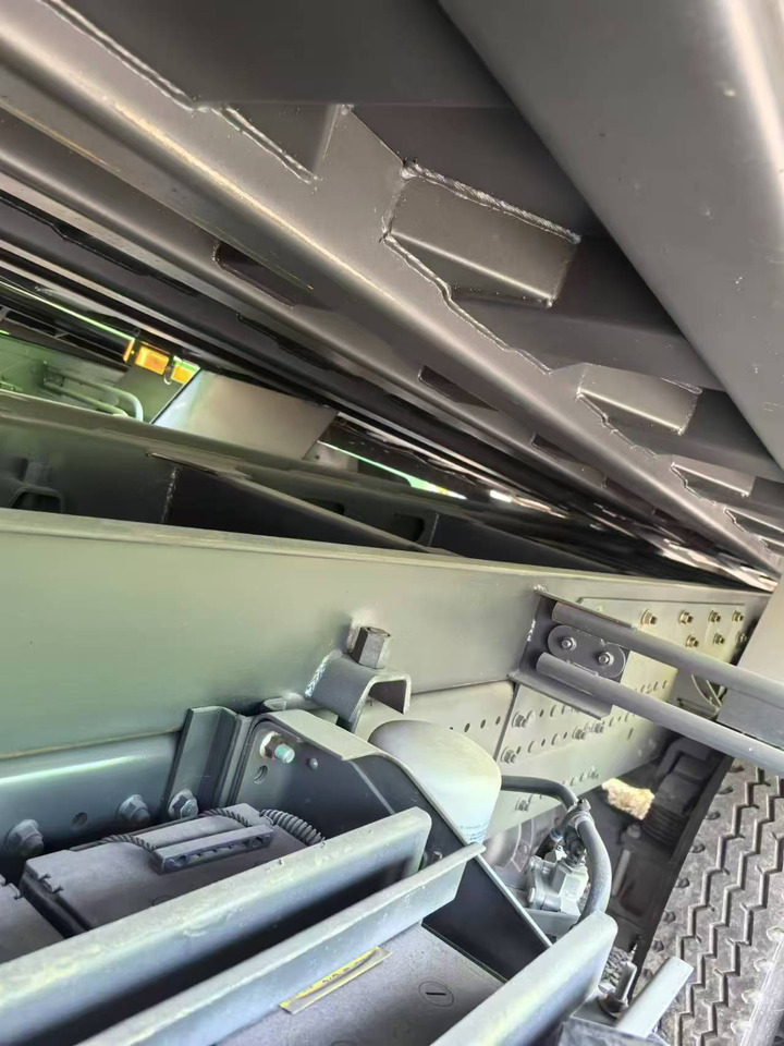 HOWO HOWO 6*6 dump truck - Kipper: das Bild 4 HOWO HOWO 6*6 dump truck - Kipper: das Bild 4