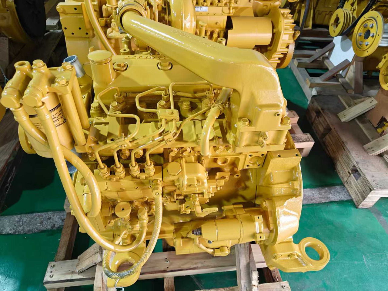 KOMATSU 4D95 - Motor für Bagger: das Bild 1 KOMATSU 4D95 - Motor für Bagger: das Bild 1