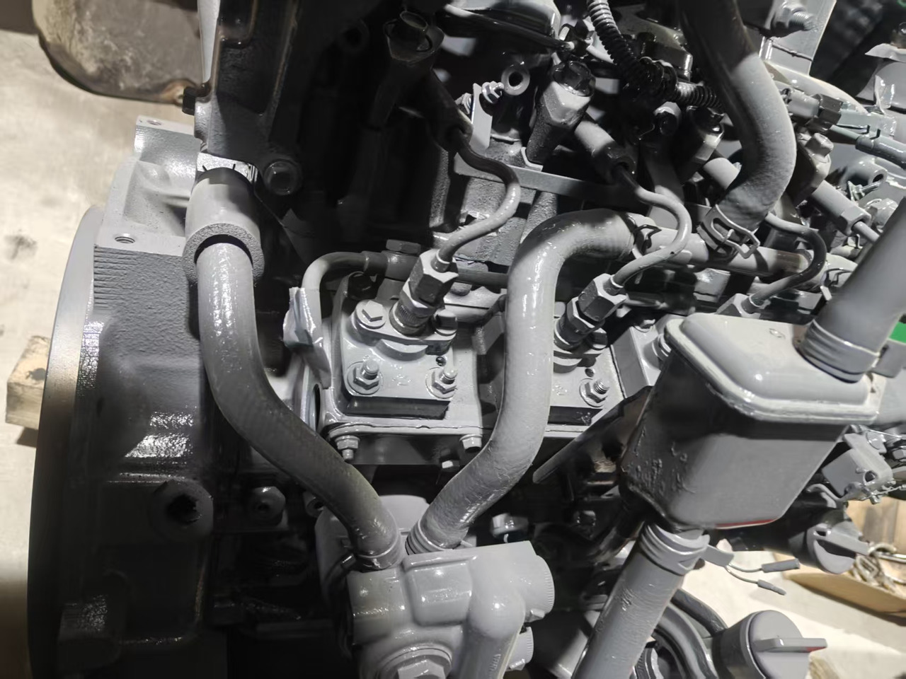 KOMATSU 4LE2 - Motor für Minibagger: das Bild 5 KOMATSU 4LE2 - Motor für Minibagger: das Bild 5
