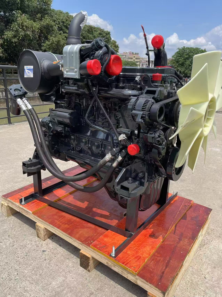 KOMATSU 6D107E-1 - Motor für Bagger: das Bild 4 KOMATSU 6D107E-1 - Motor für Bagger: das Bild 4