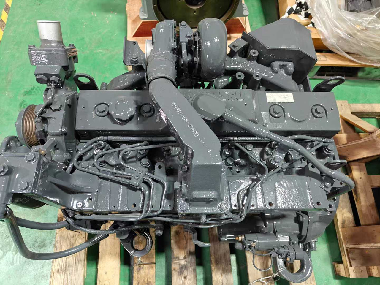 KOMATSU 6D95 - Motor für Bagger: das Bild 3 KOMATSU 6D95 - Motor für Bagger: das Bild 3