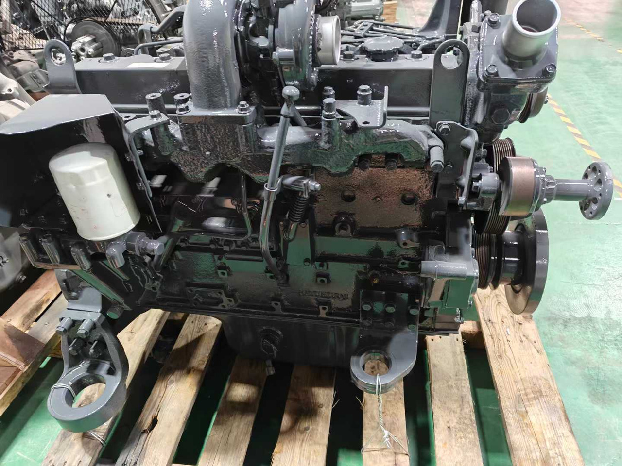 KOMATSU 6D95 - Motor für Bagger: das Bild 3 KOMATSU 6D95 - Motor für Bagger: das Bild 3