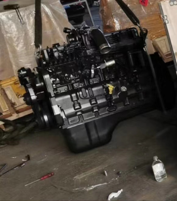 KOMATSU SAA6D114E - Motor für Bagger: das Bild 1 KOMATSU SAA6D114E - Motor für Bagger: das Bild 1