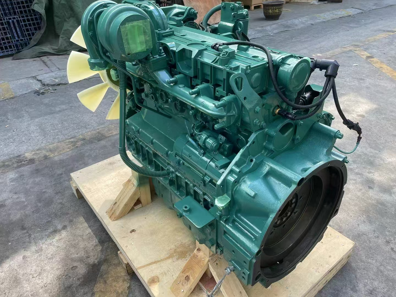VOLVO D6D - Motor für Bagger: das Bild 2 VOLVO D6D - Motor für Bagger: das Bild 2