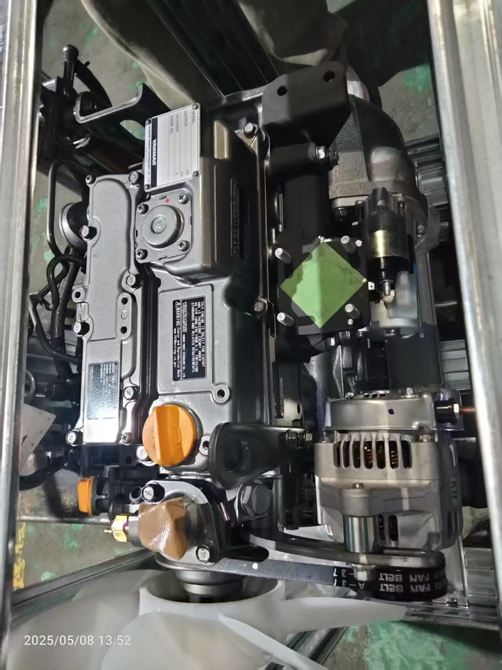 YANMAR 3TNV76 - Motor für Bagger: das Bild 1 YANMAR 3TNV76 - Motor für Bagger: das Bild 1