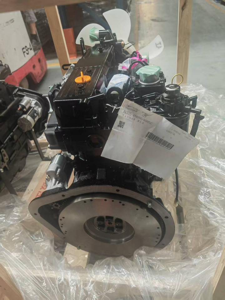 YANMAR 4TNE94 - Motor für Gabelstapler: das Bild 1 YANMAR 4TNE94 - Motor für Gabelstapler: das Bild 1